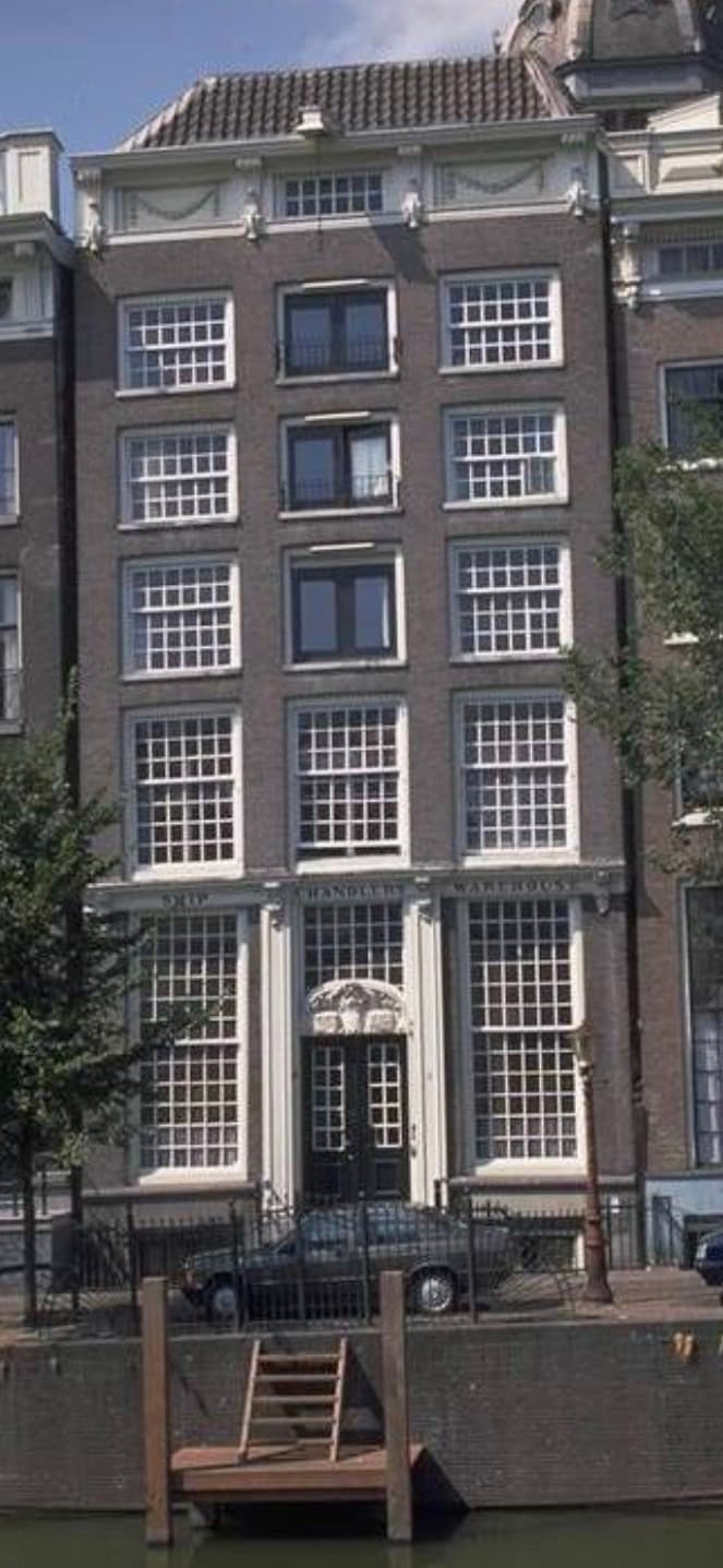 Ship Chandlers Warehouse's picture